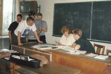 G.S.Kolosova consults students